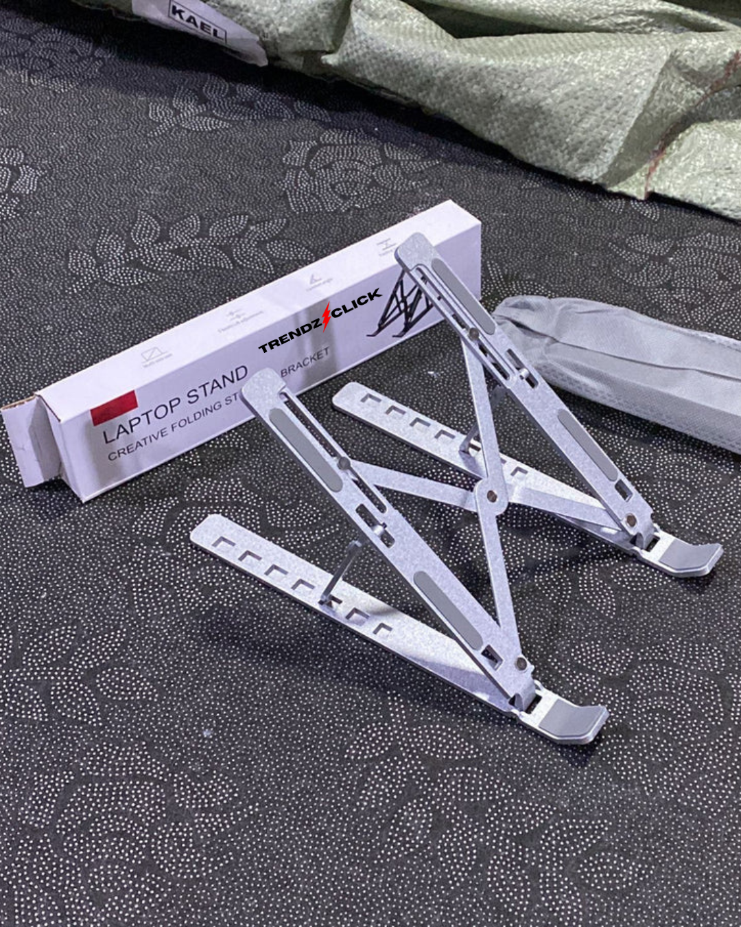 Soporte de laptop plegable de aluminio